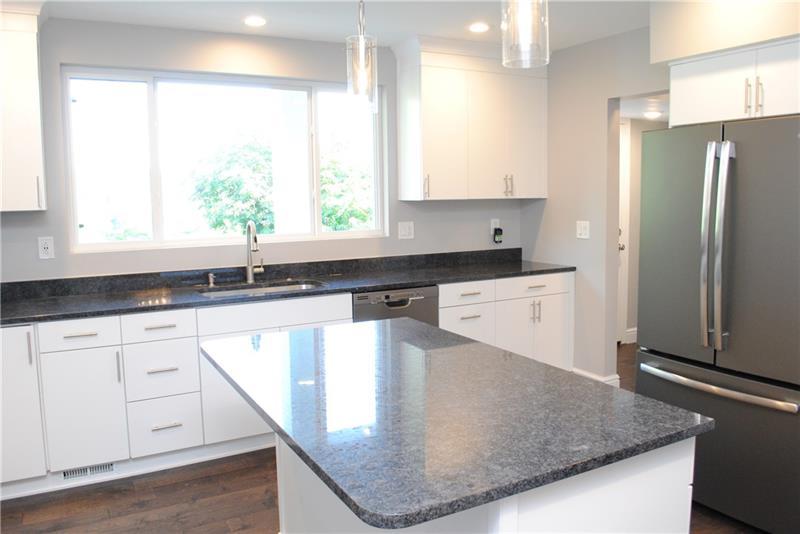 1007 High Street Pittsburgh, PA 15212 - Photo 6 of 25 Gallery Image 6