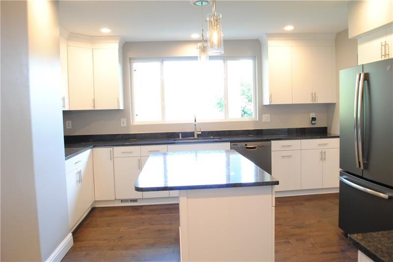 1007 High Street Pittsburgh, PA 15212 - Photo 8 of 25 Gallery Image 8