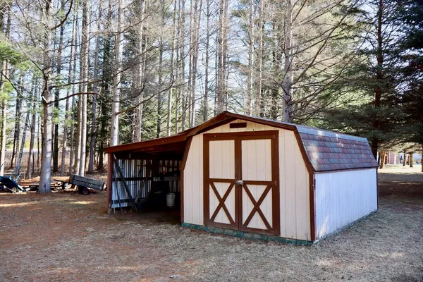 $359,000 | 20334 11 Mile Road, Leroy, MI 49655