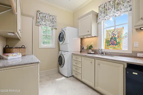 $1,995,000 | 107 Kimball Drive, Lafayette, LA 70508