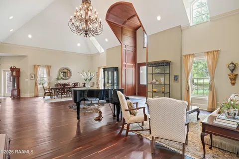 $1,995,000 | 107 Kimball Drive, Lafayette, LA 70508