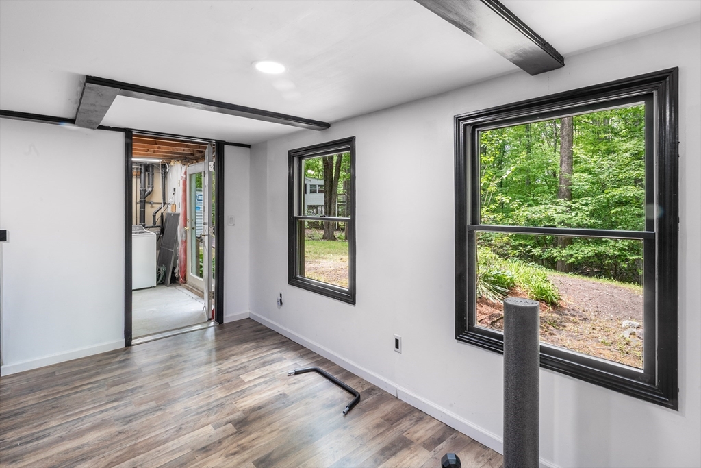 9 Colonial Road Sutton, MA 01590 - Photo 29 of 35