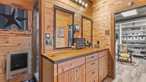 $614,900 | 150 Twin Creeks Lane, Lockesburg, AR 71846