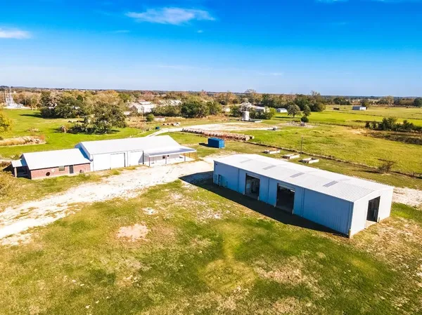$775,000 | 807 Fm-489, Donie, TX 75838