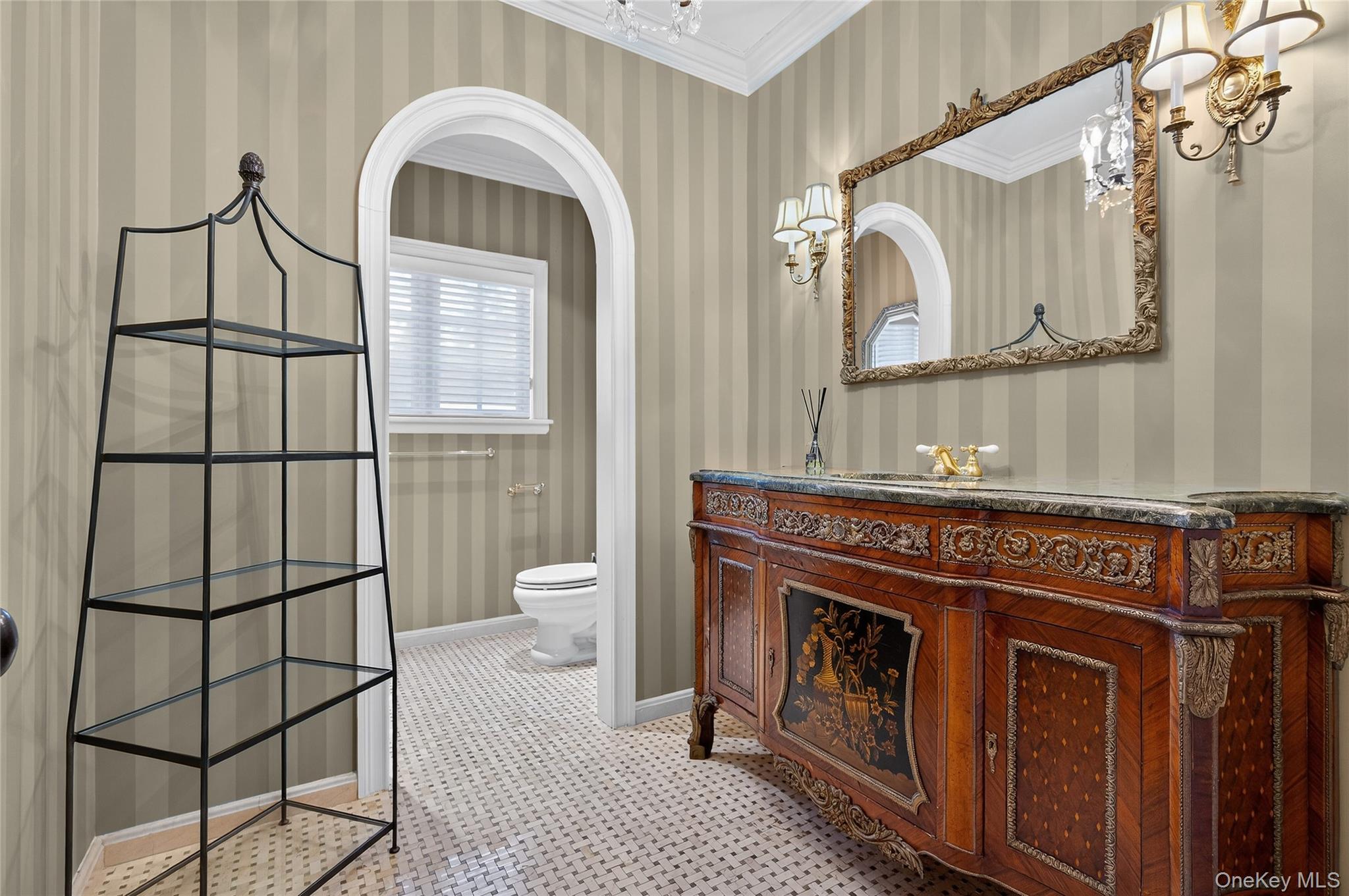 220 Elderfields Road Manhasset, NY 11030 - Photo 20 of 48 Powder Room