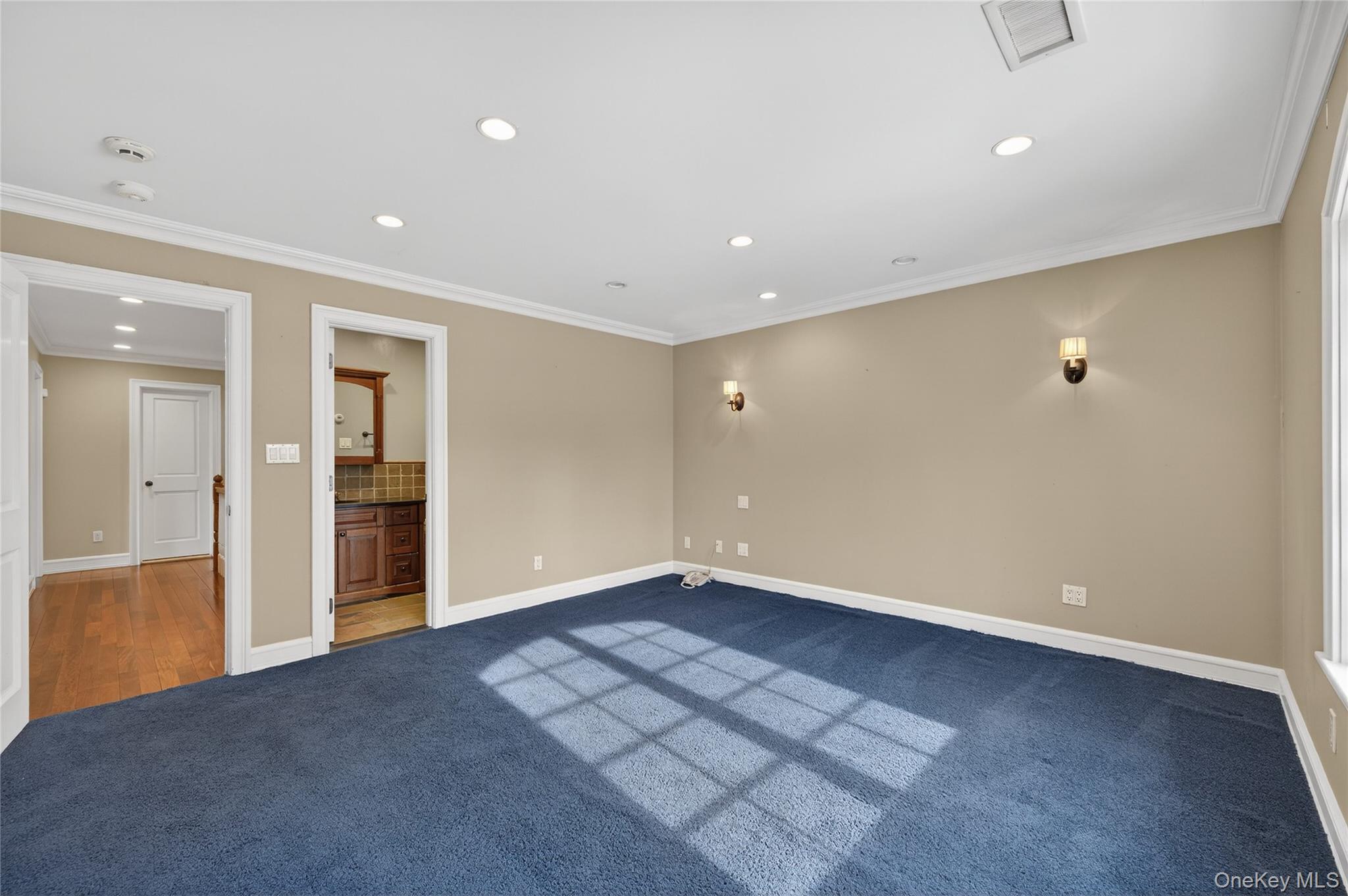 220 Elderfields Road Manhasset, NY 11030 - Photo 31 of 48