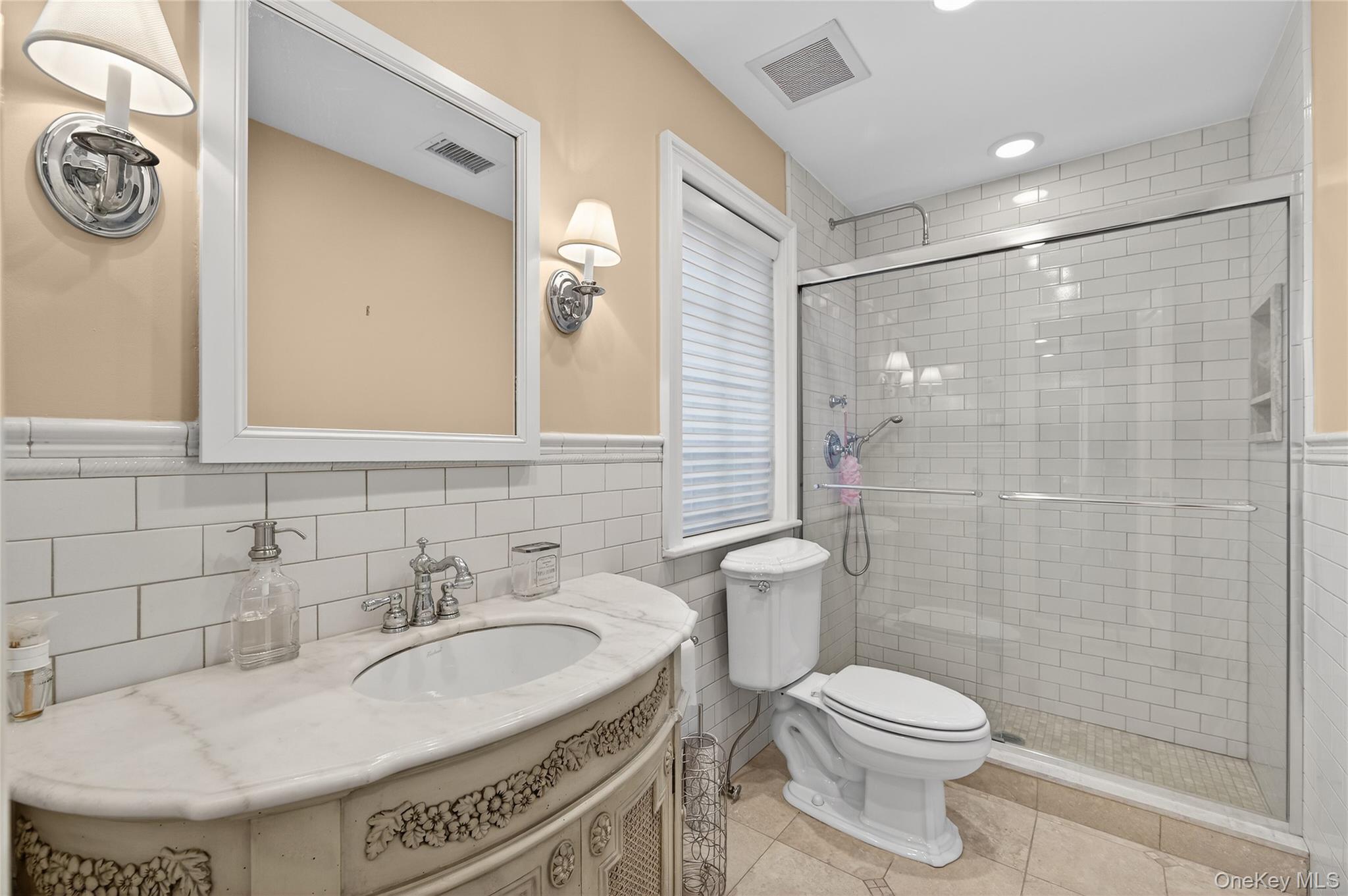 220 Elderfields Road Manhasset, NY 11030 - Photo 35 of 48