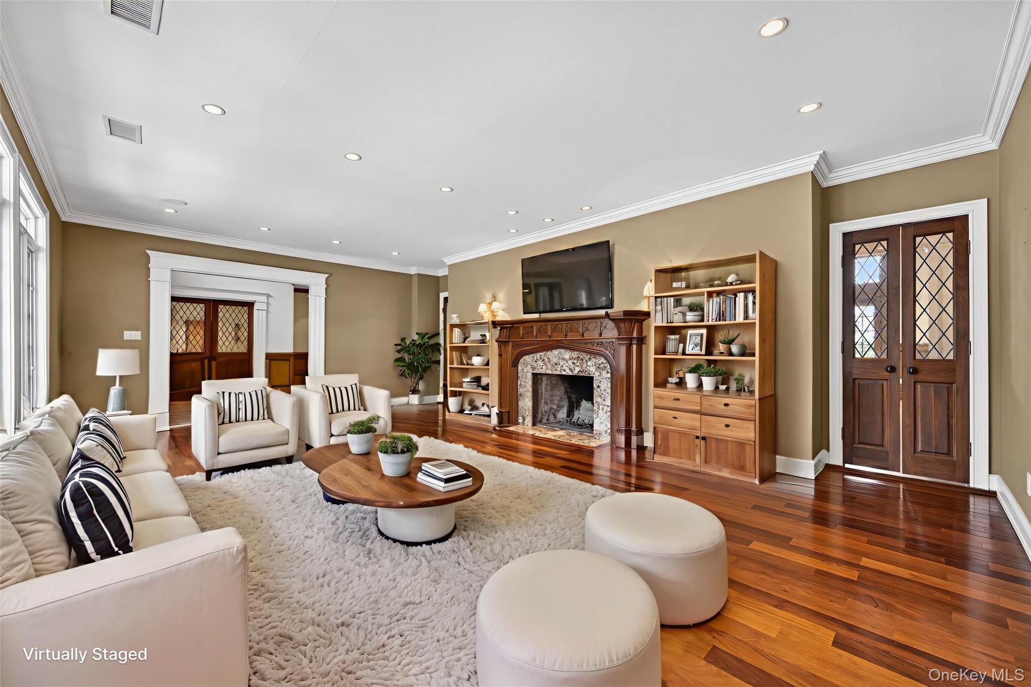 220 Elderfields Road Manhasset, NY 11030 - Photo 6 of 48