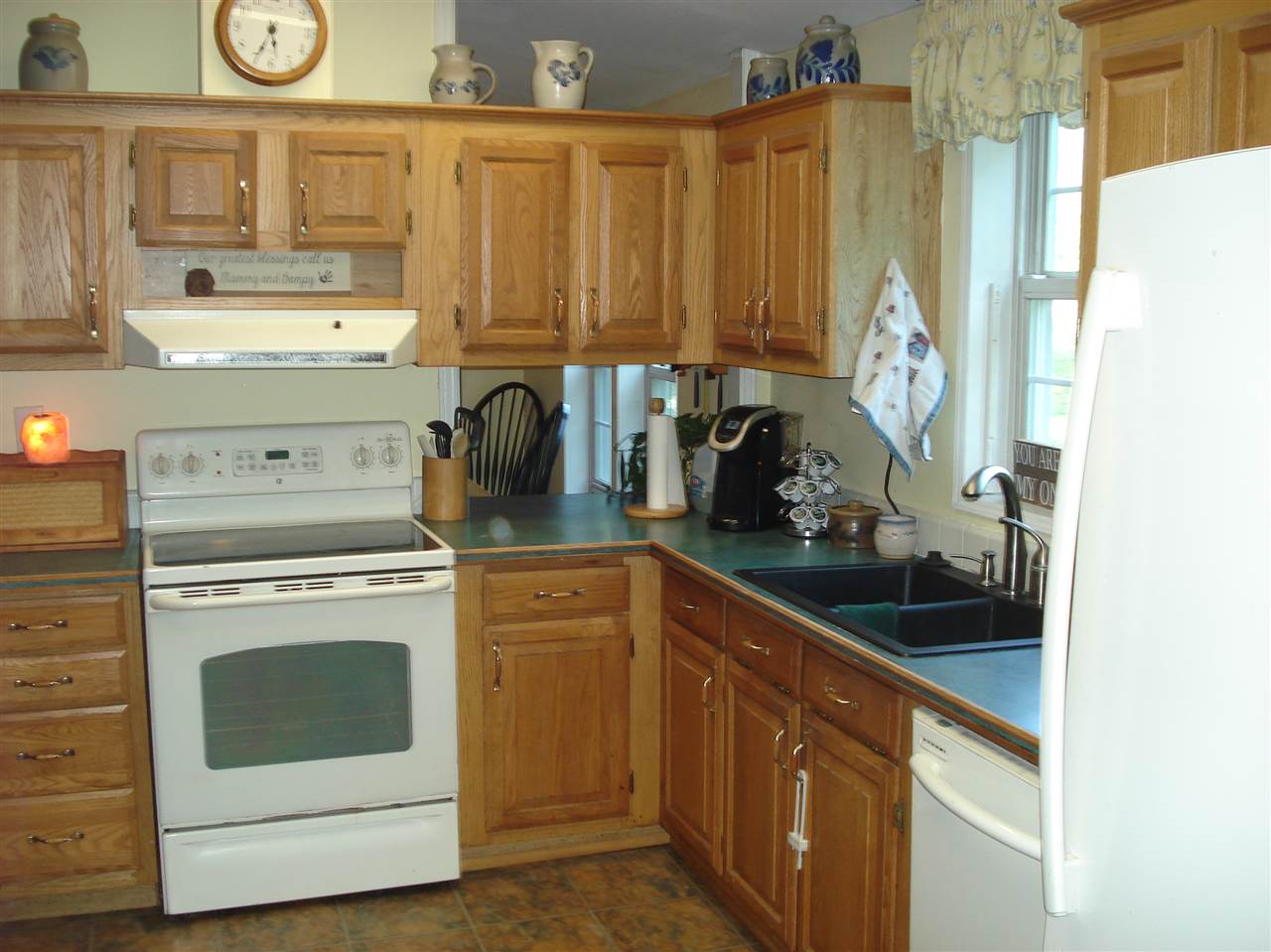 128 Pondview Road Swanzey, NH 03446 - Photo 6 of 27 Gallery Image 6