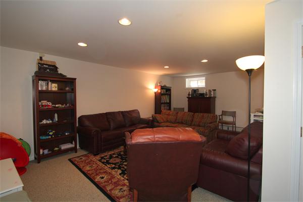 20 Petticoat Hill Road Williamsburg, MA 01096 - Photo 22 of 29 Gallery Image 22