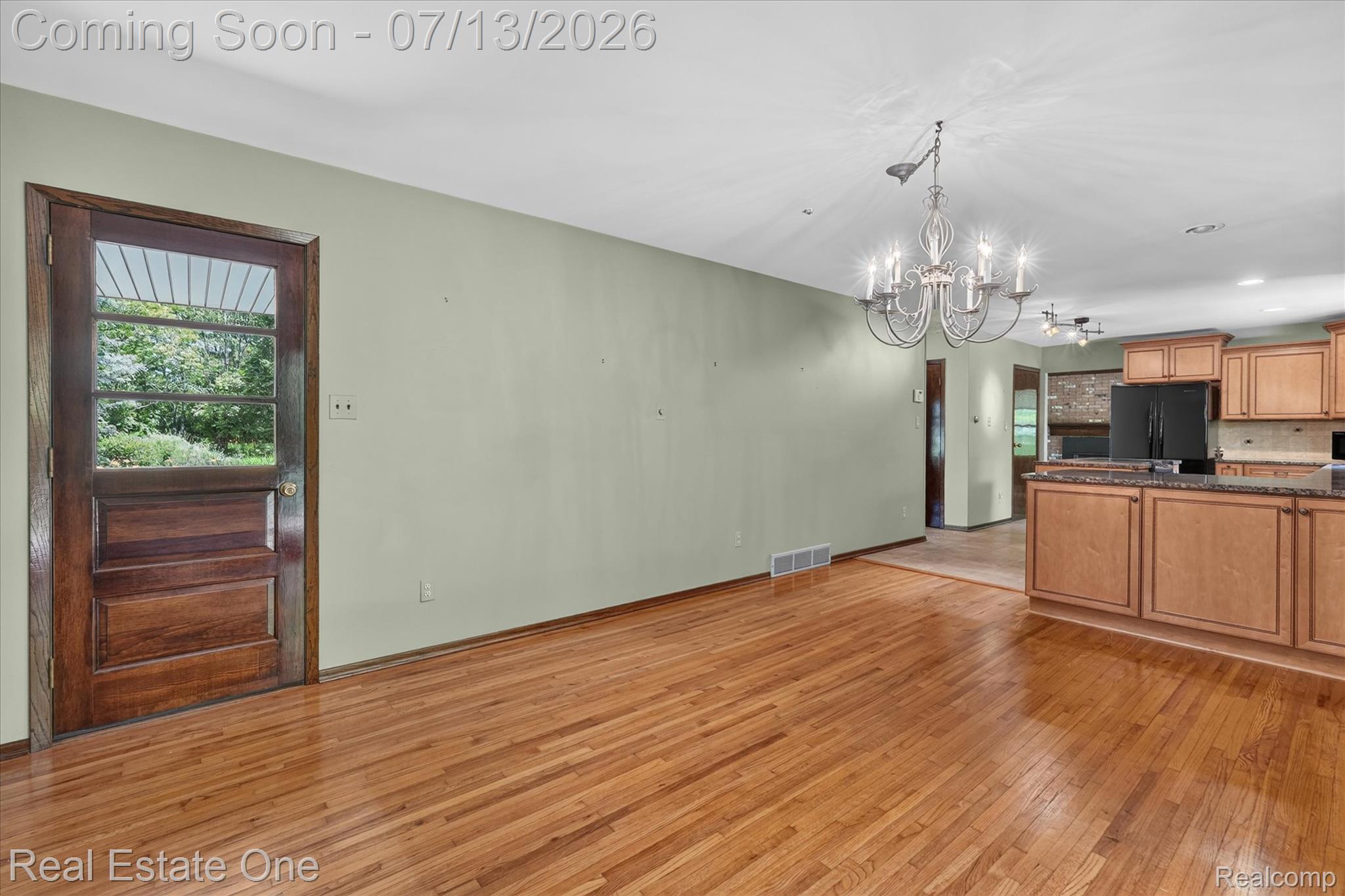 6039 Fish Lake Road Holly, MI 48442 - Photo 17 of 70 Dining room with convenient direct access for guests.