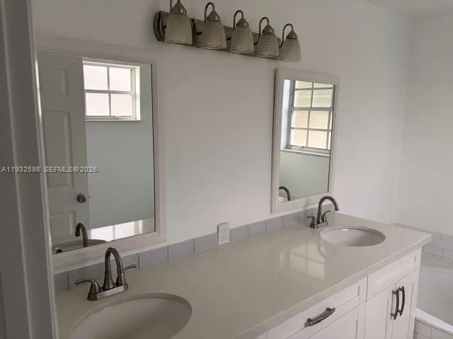 $574,000 | 318 Northwest 153rd Avenue, Pembroke Pines, FL 33028