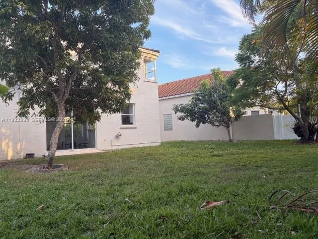 $574,000 | 318 Northwest 153rd Avenue, Pembroke Pines, FL 33028