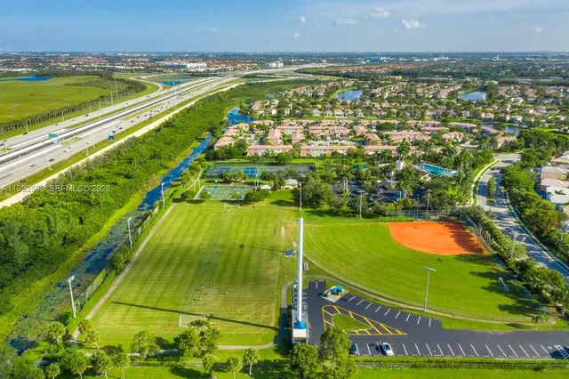 $574,000 | 318 Northwest 153rd Avenue, Pembroke Pines, FL 33028