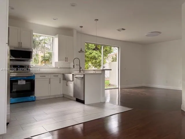 $574,000 | 318 Northwest 153rd Avenue, Pembroke Pines, FL 33028