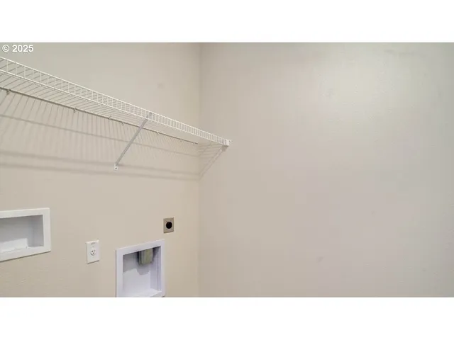 $429,995 | 364 Greencrest Street Northeast, Salem, OR 97301