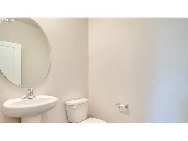 $429,995 | 364 Greencrest Street Northeast, Salem, OR 97301