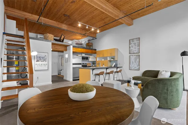 $420,000 | 401 9th Avenue North, Unit 504, Seattle, WA 98109