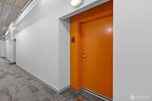 $420,000 | 401 9th Avenue North, Unit 504, Seattle, WA 98109