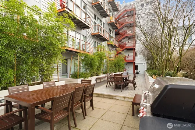 $420,000 | 401 9th Avenue North, Unit 504, Seattle, WA 98109