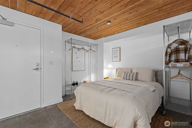 $420,000 | 401 9th Avenue North, Unit 504, Seattle, WA 98109