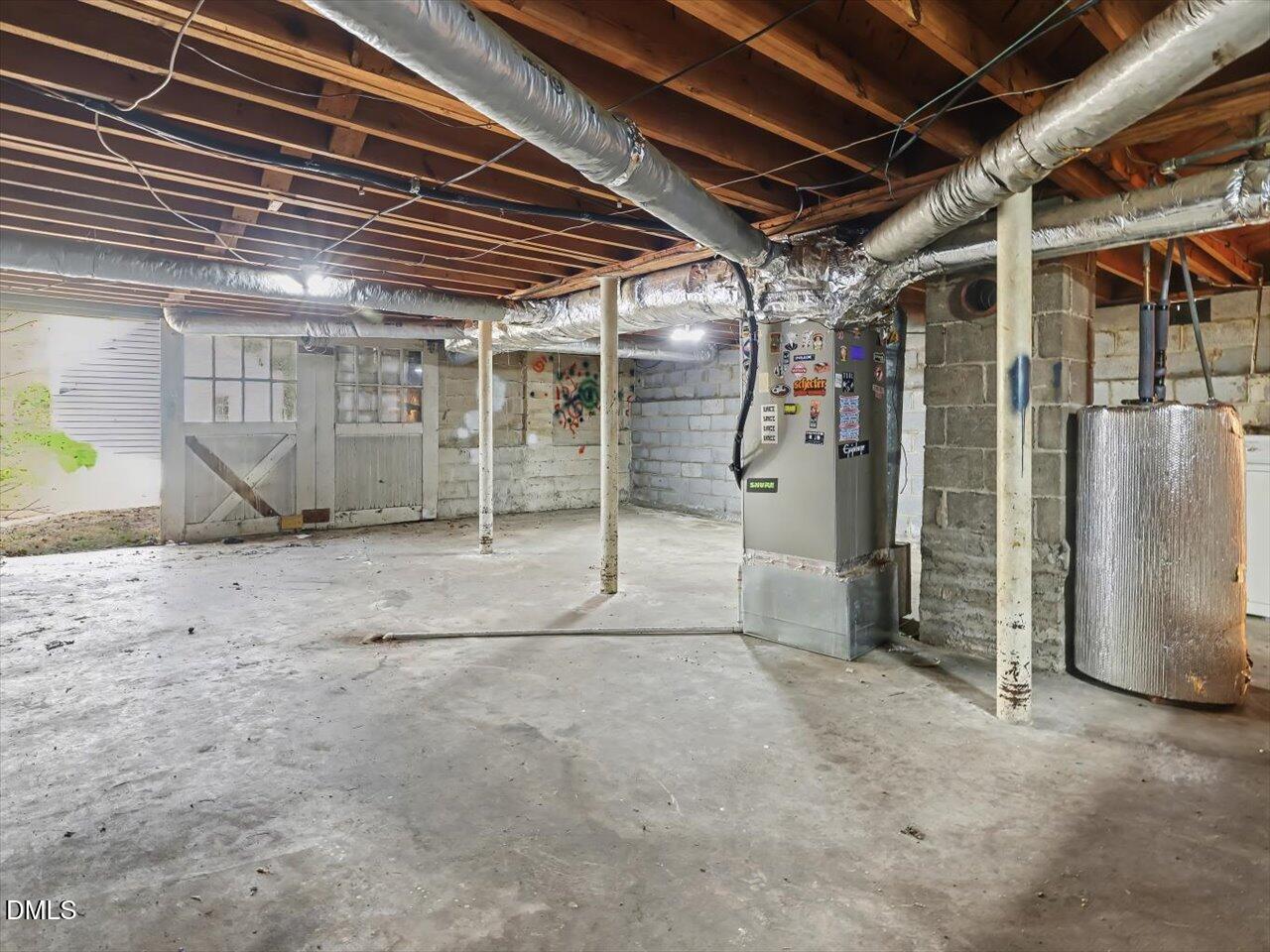1501 Fairfax Road Durham, NC 27701 - Photo 32 of 42 a view of empty room with wooden floor
