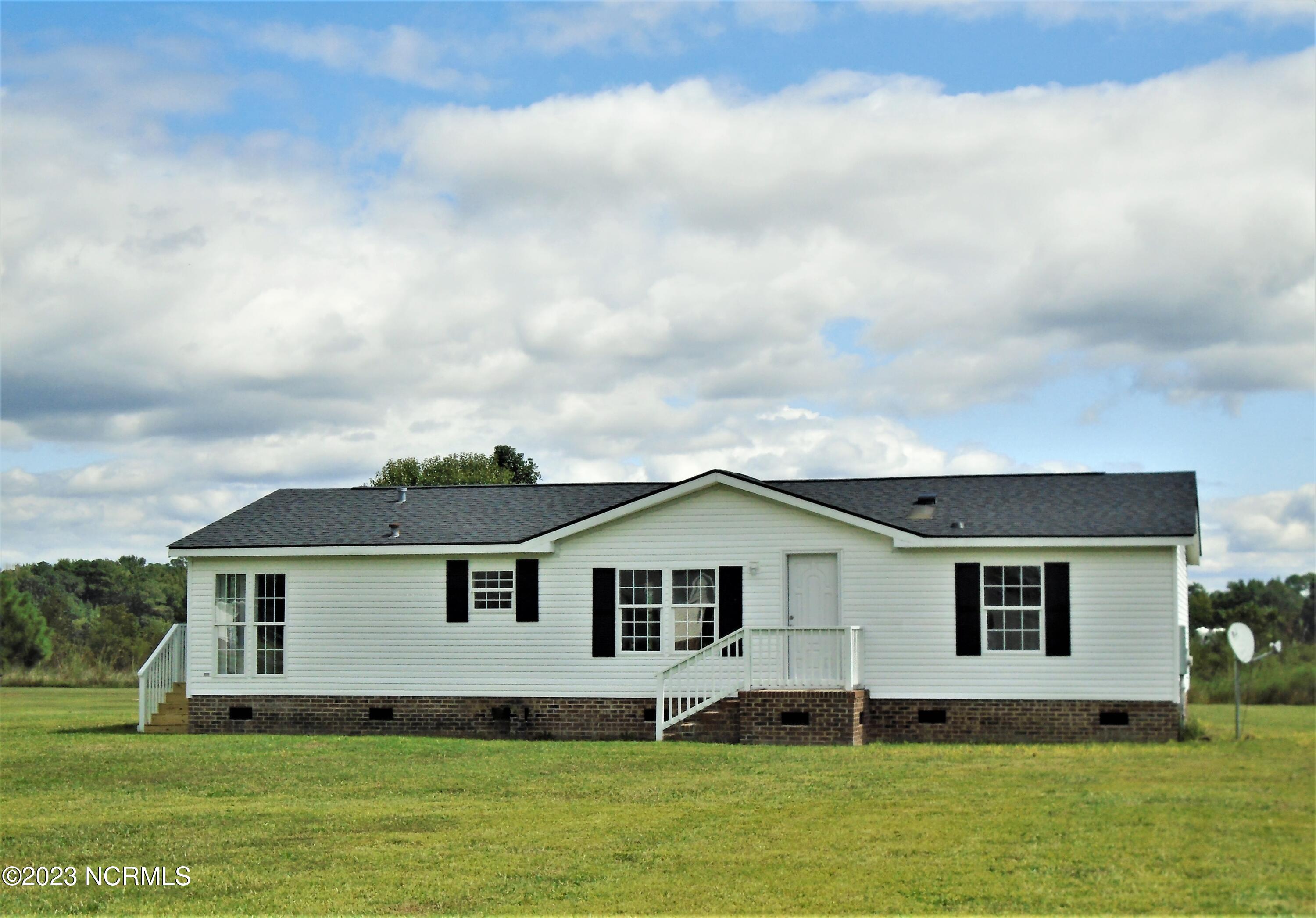 94 Sherlock Holmes Road Enfield, NC 27823 - Photo 1 of 26 Main Pic