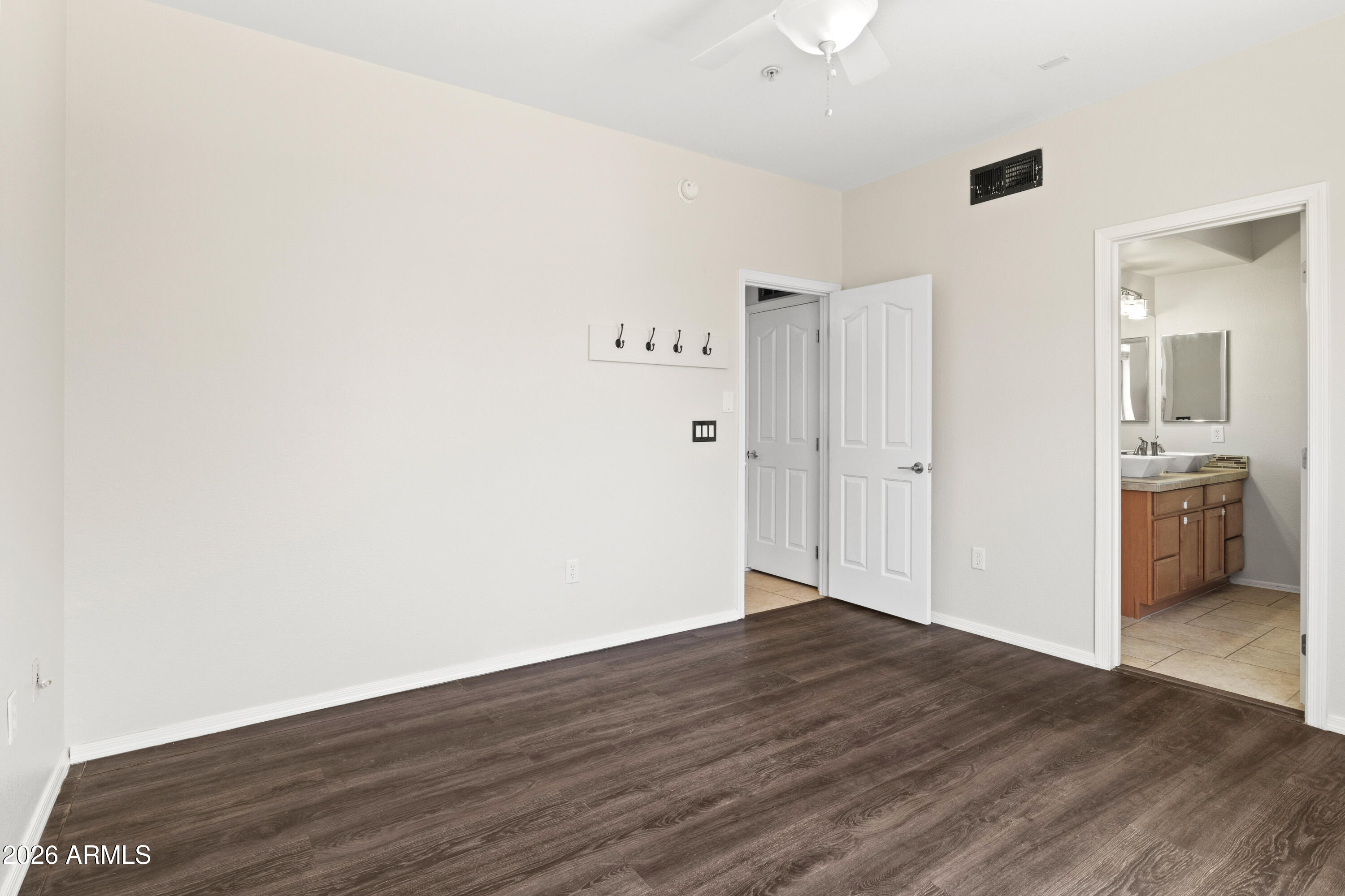 2150 West Alameda Road, Unit 1304 Phoenix, AZ 85085 - Photo 14 of 31 2150 W Alameda Rd 1304-015