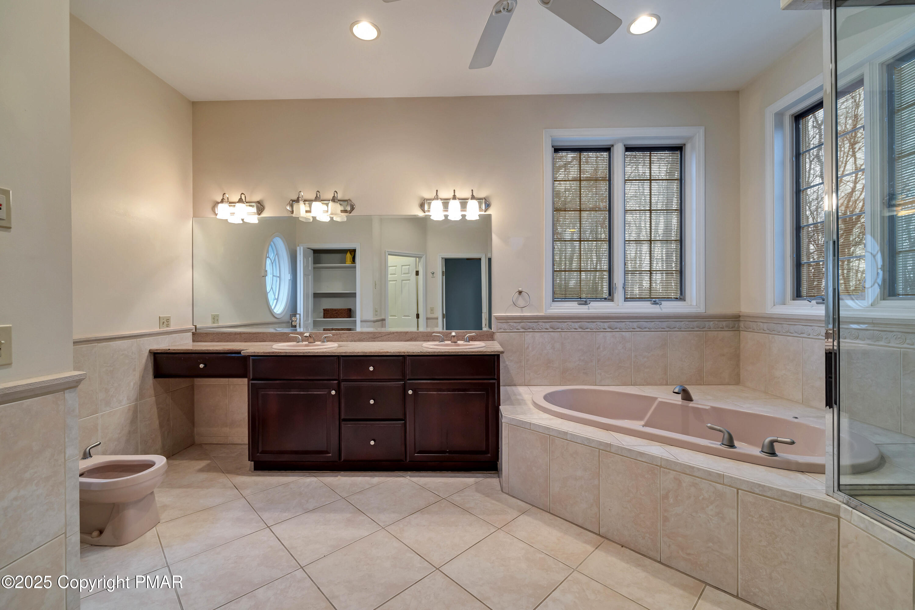 1946 Kyle Drive Stroudsburg, PA 18360 - Photo 20 of 60 9 Primary (3)