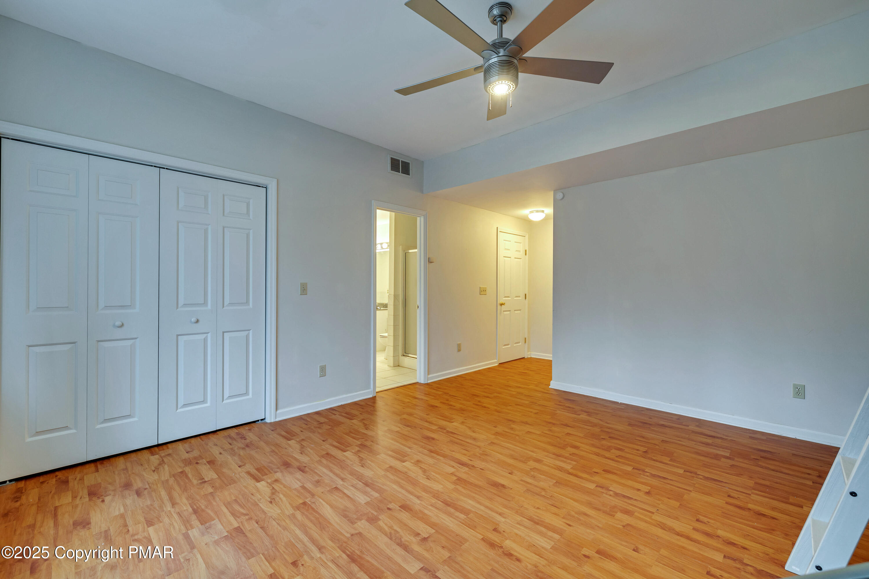 1946 Kyle Drive Stroudsburg, PA 18360 - Photo 30 of 60 13 3rd Bed (2)