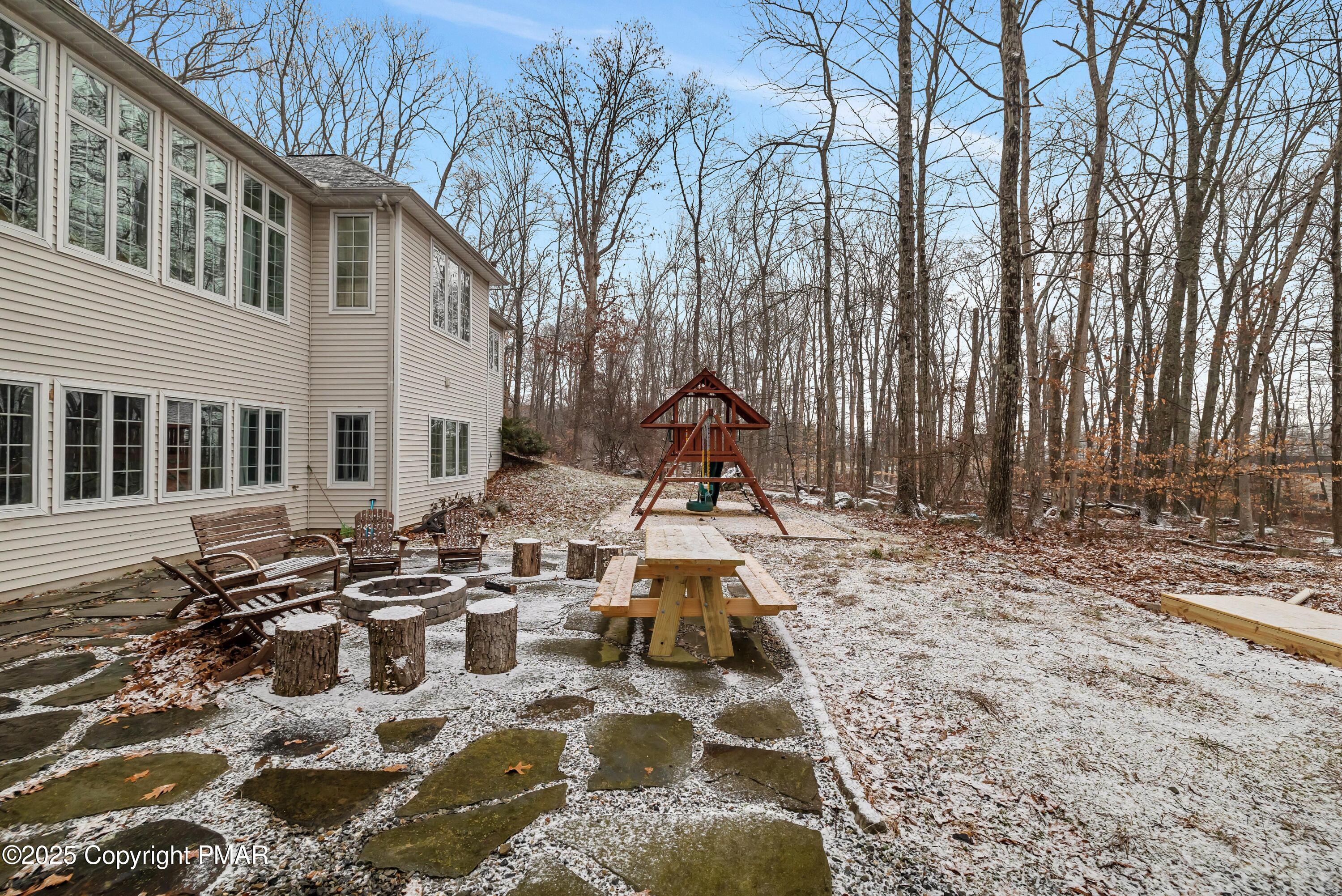 1946 Kyle Drive Stroudsburg, PA 18360 - Photo 43 of 60 19 Back (4)