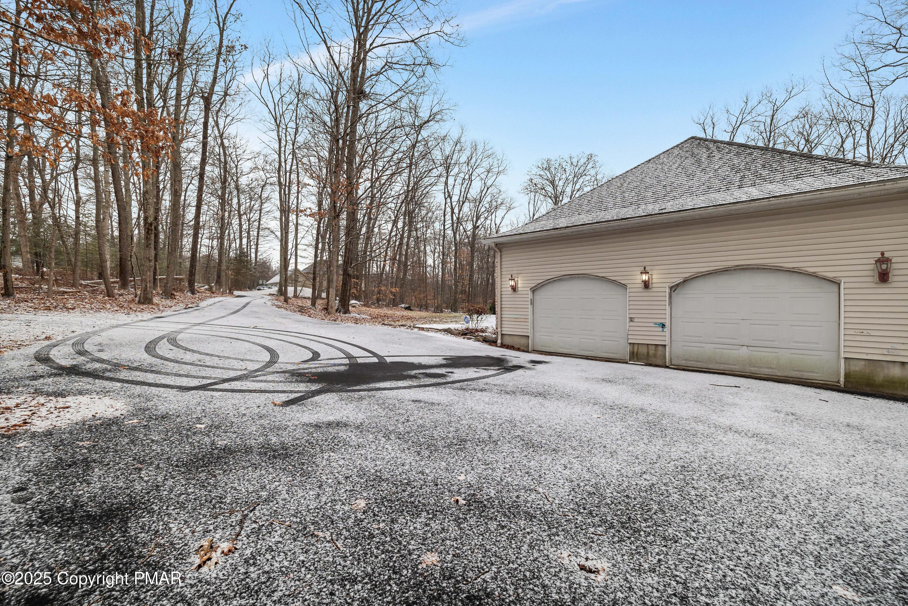 1946 Kyle Drive Stroudsburg, PA 18360 - Photo 47 of 60 20 Garage