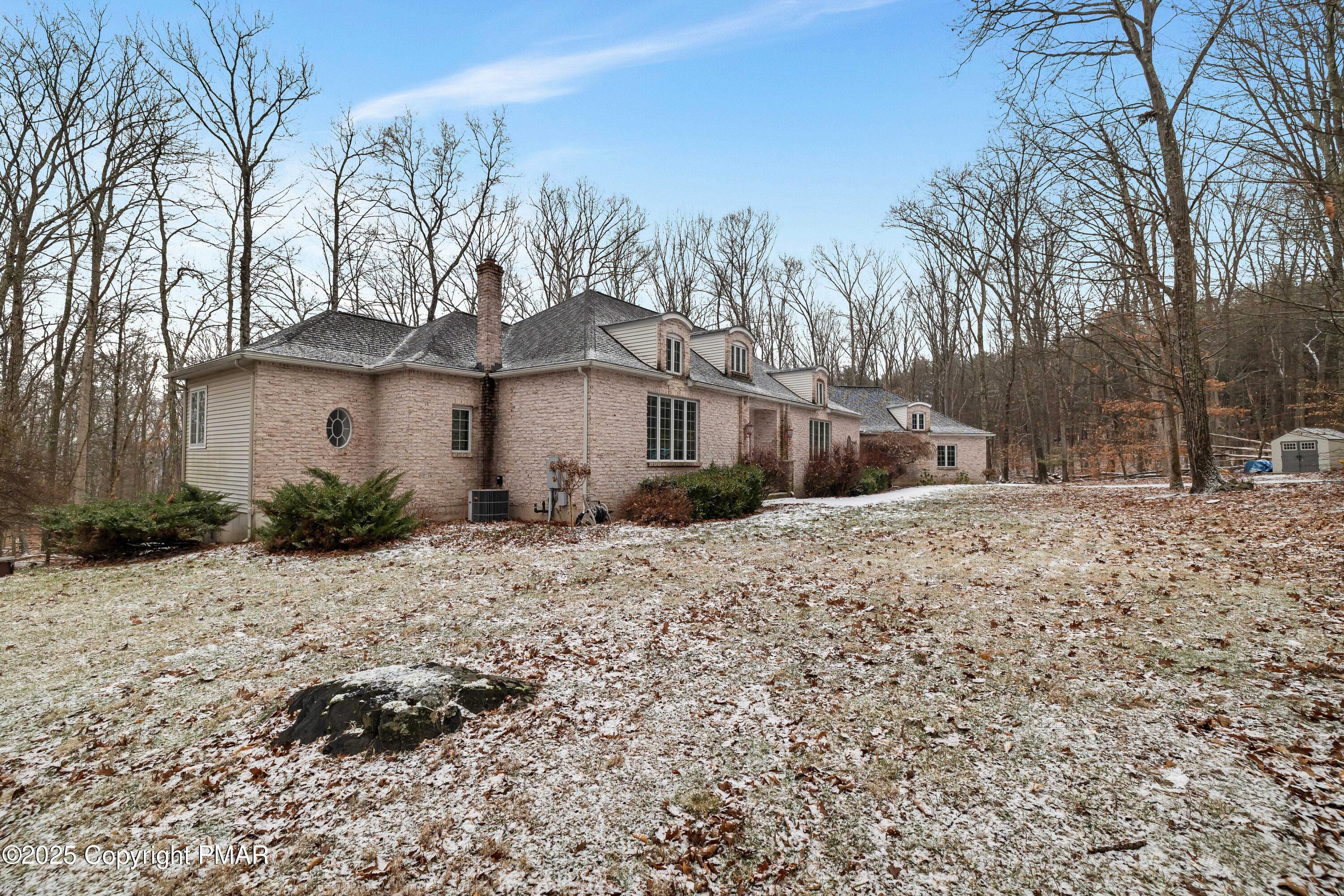 1946 Kyle Drive Stroudsburg, PA 18360 - Photo 50 of 60 21 Front (2)