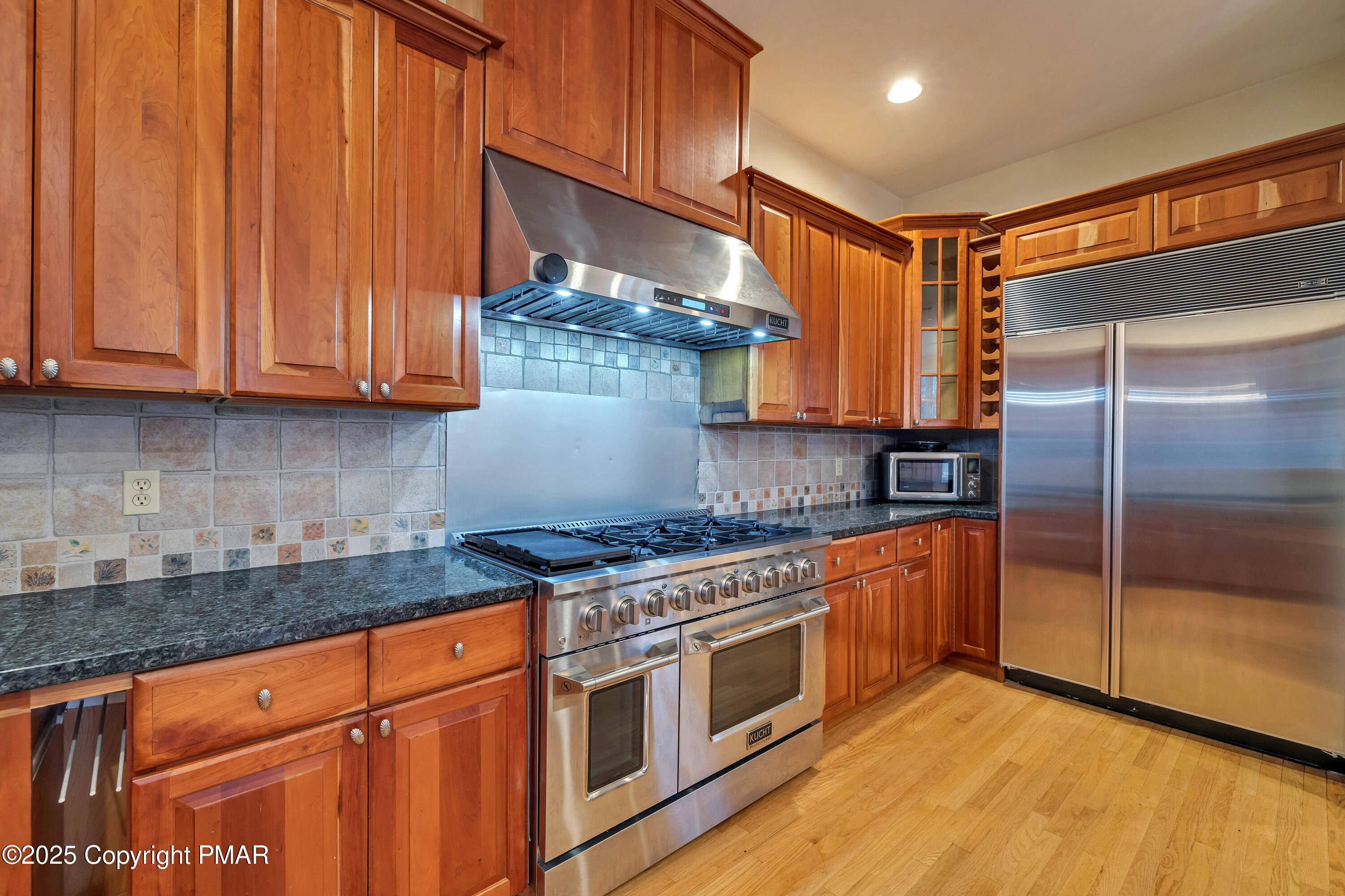 1946 Kyle Drive Stroudsburg, PA 18360 - Photo 10 of 60 5 Kitchen (3)