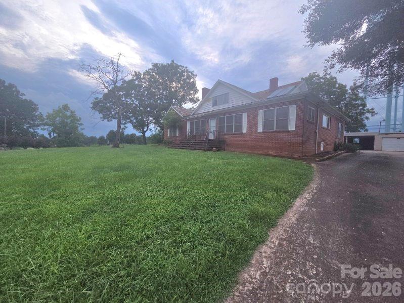 1312 Salem Road Morganton, NC 28655 - Photo 4 of 33 Gallery Image 4
