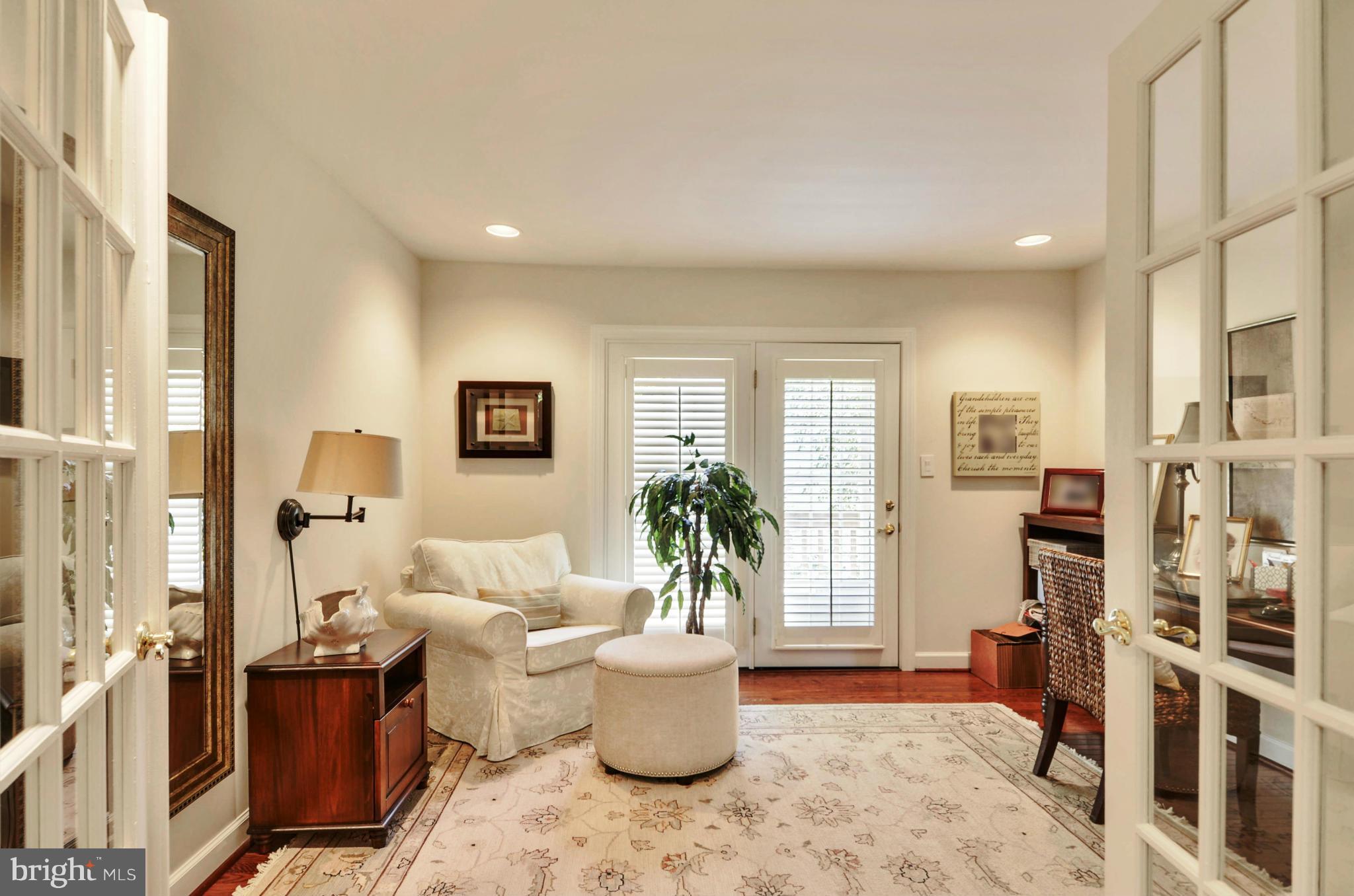 15701 Cranberry Lane Silver Spring, MD 20906 - Photo 18 of 30 Master Sitting Room with Balcony