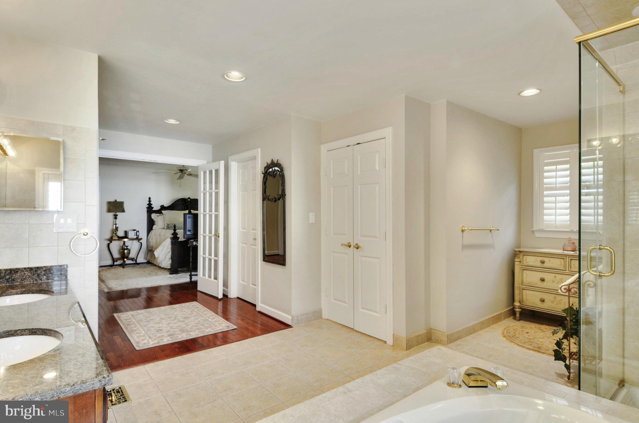 15701 Cranberry Lane Silver Spring, MD 20906 - Photo 20 of 30 Bath (Master)