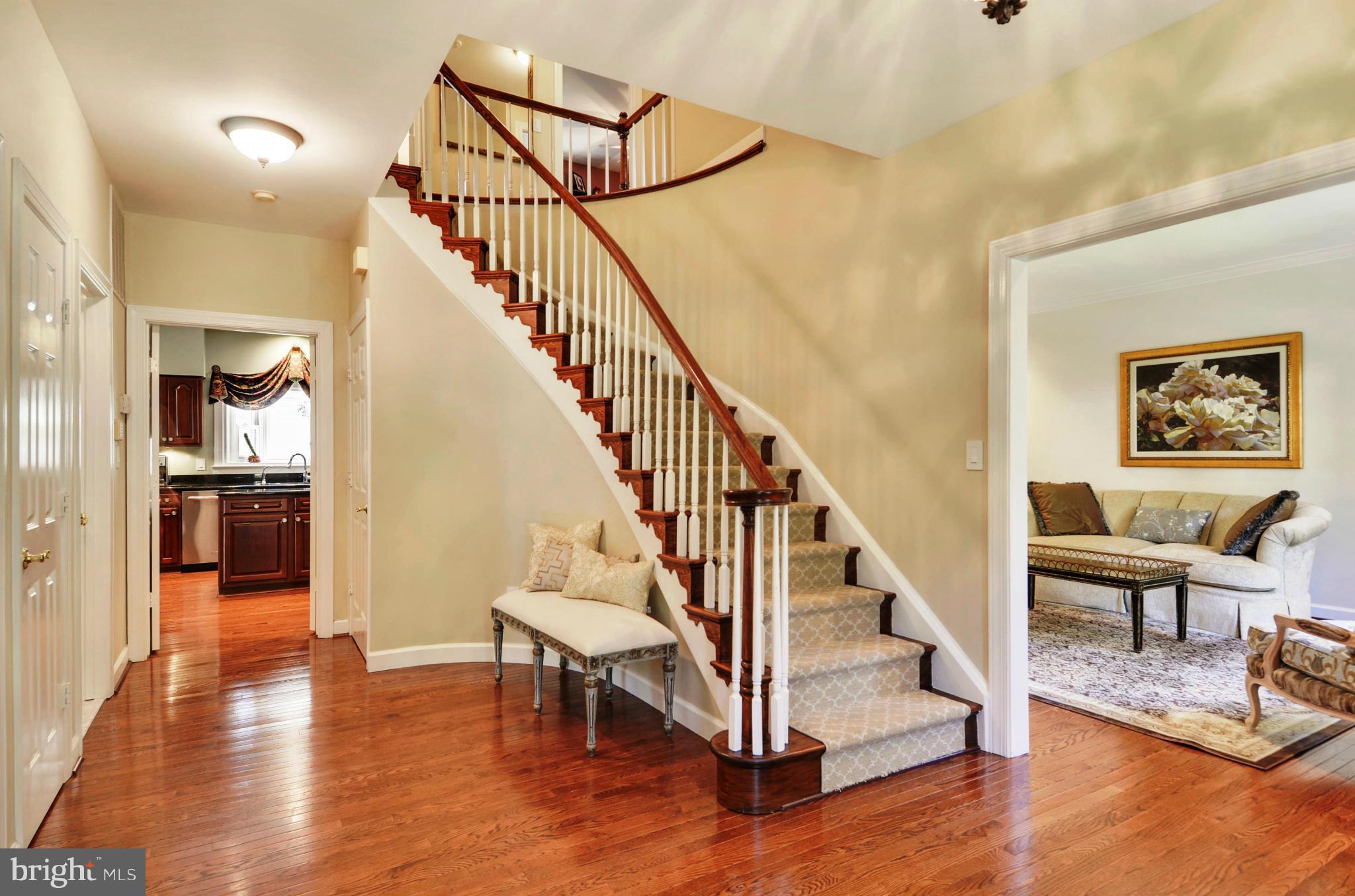 15701 Cranberry Lane Silver Spring, MD 20906 - Photo 3 of 30 Foyer