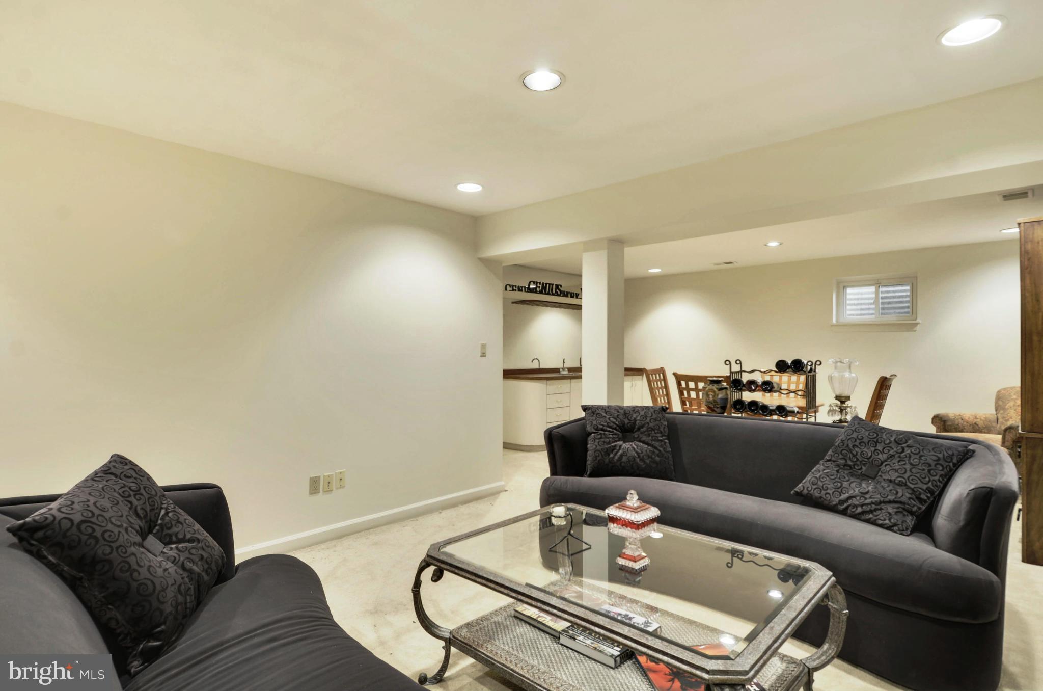 15701 Cranberry Lane Silver Spring, MD 20906 - Photo 25 of 30 Recreation Room with Wet Bar