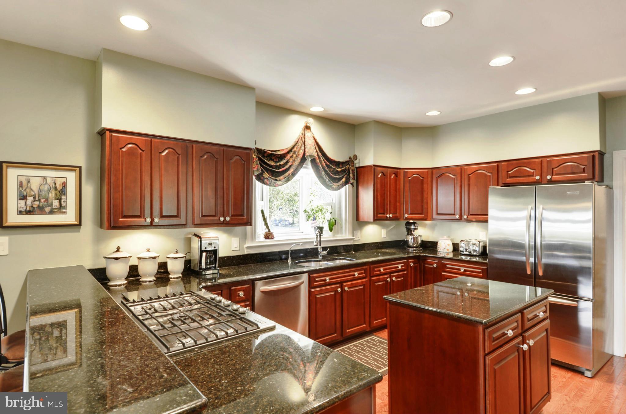 15701 Cranberry Lane Silver Spring, MD 20906 - Photo 10 of 30 Kitchen