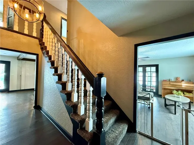 $535,000 | 12470 Lipper Avenue, Higginsville, MO 64037