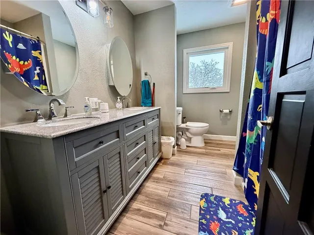 $535,000 | 12470 Lipper Avenue, Higginsville, MO 64037