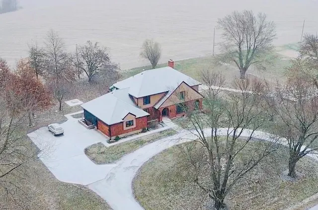 $535,000 | 12470 Lipper Avenue, Higginsville, MO 64037