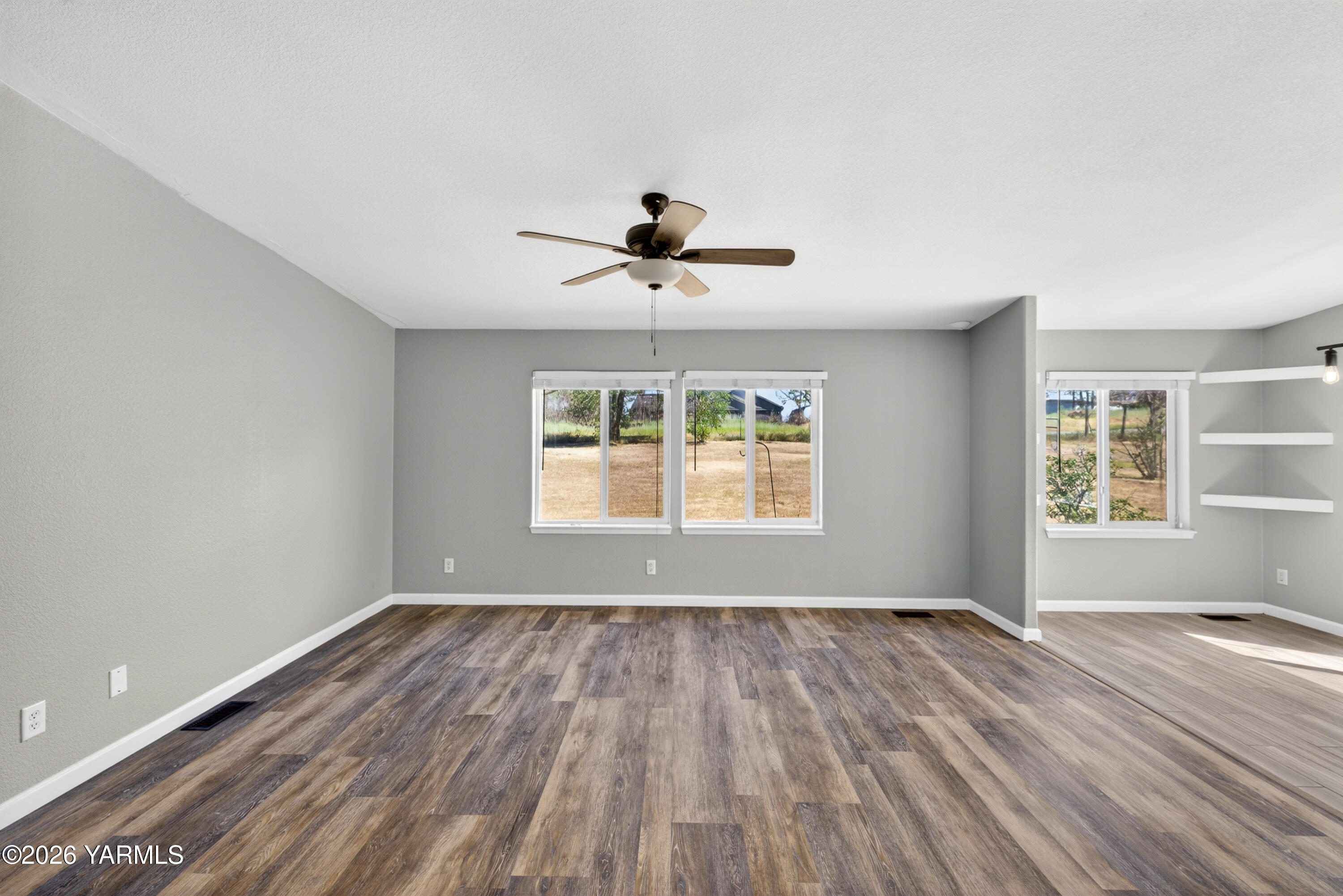 16802 1585th Street Southwest Prosser, WA 99350 - Photo 13 of 65 011_4T3A5918