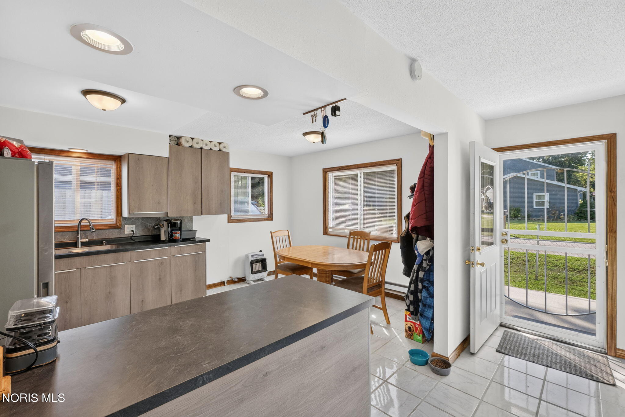 6013 James Road Oregon, OH 43616 - Photo 10 of 23 Gallery Image 10