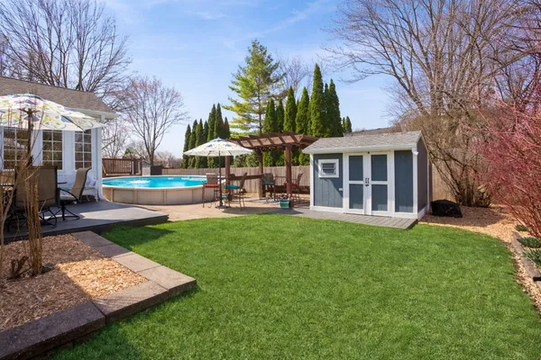 $379,500 | 100 Longford Drive, Elgin, IL 60120