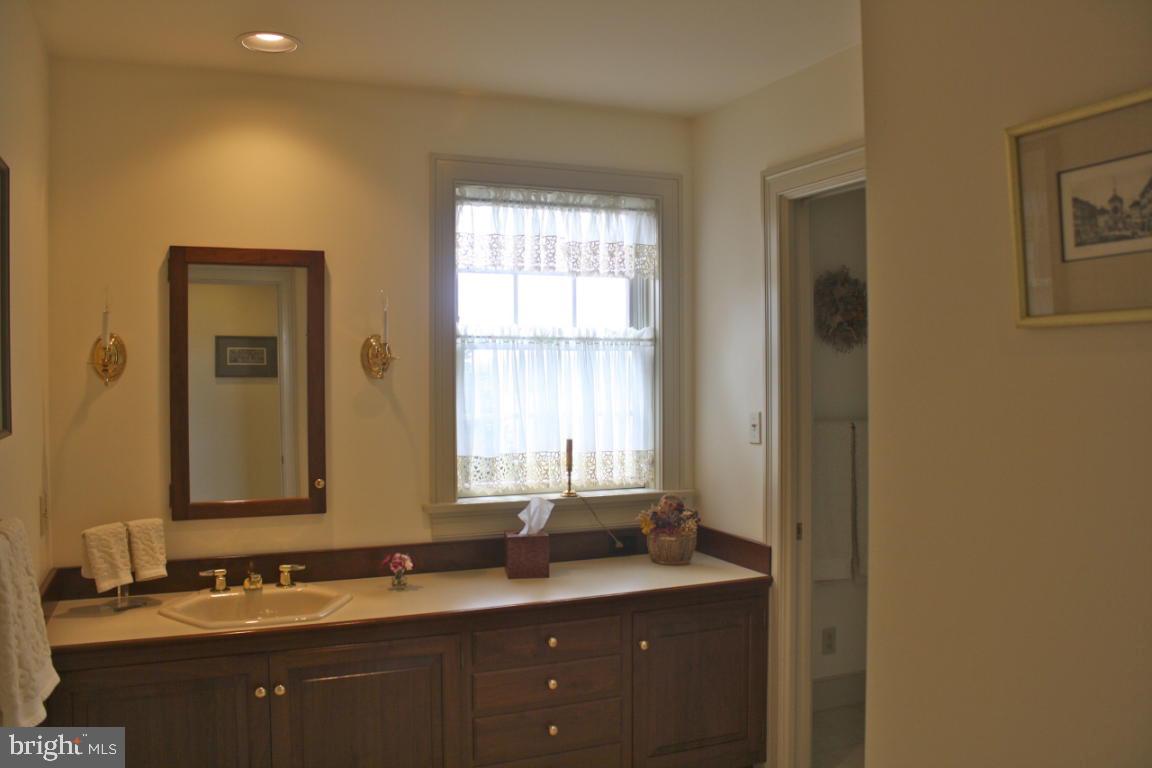 2966 Shenck Road Manheim, PA 17545 - Photo 16 of 34