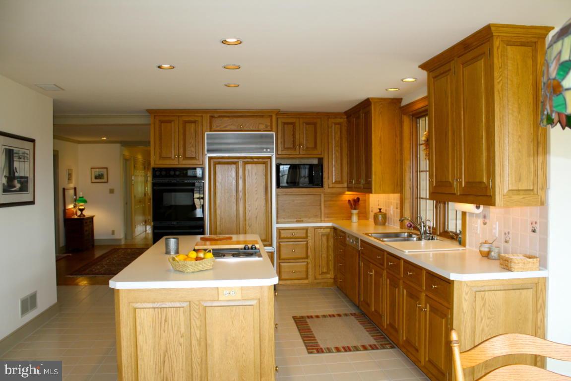 2966 Shenck Road Manheim, PA 17545 - Photo 5 of 34