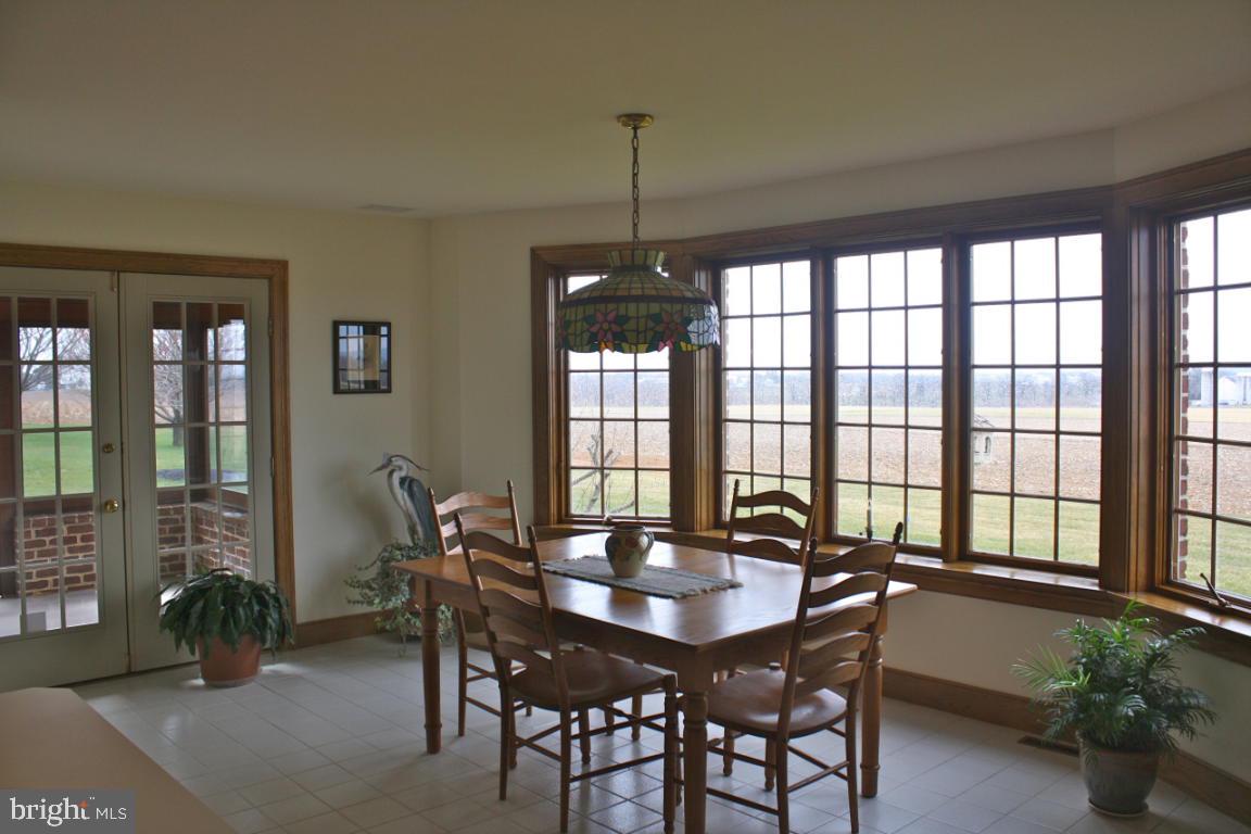 2966 Shenck Road Manheim, PA 17545 - Photo 8 of 34