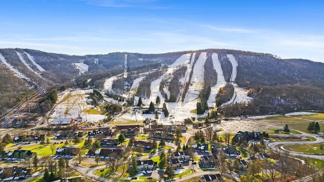 $324,900 | 2127 Darius Drive, Cortland, NY 13045